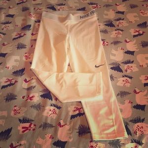 Nike Pro Capri leggings